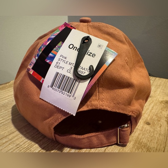 MTV Logo Adjustable Cap NWT - Picture 5 of 9